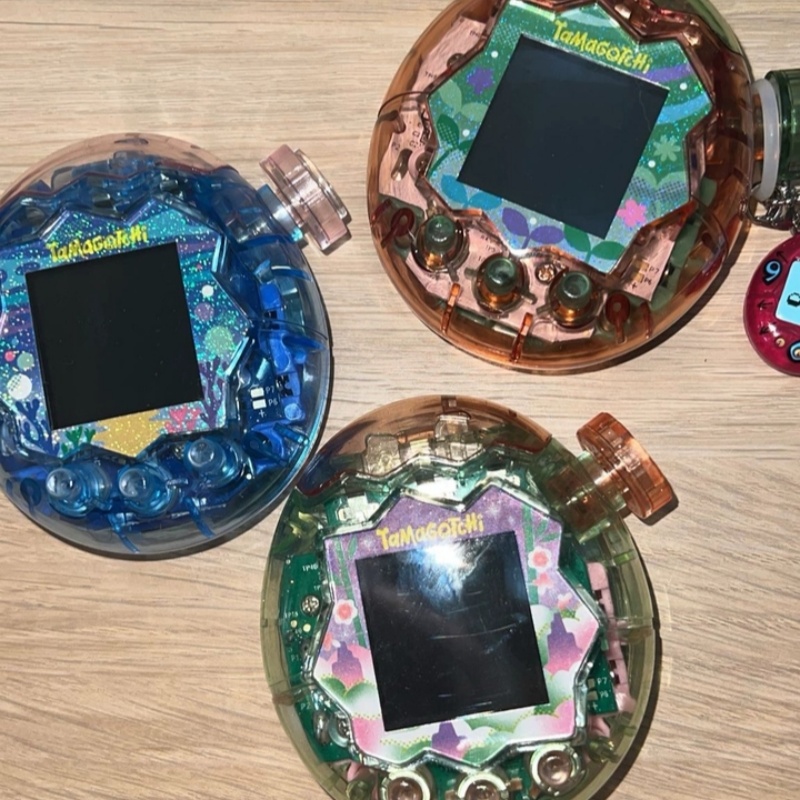 パラダイス交換用カバー カラーブロック レーザーグリッター  - Bandai Model Tamagotchi のレビューと価格