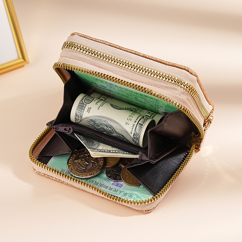 K-poB フィギュア財布 女性用グリッタースパンコール財布 - Card Top Loader のレビューと価格